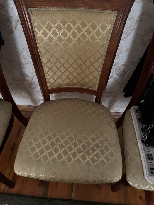 Продам стулья  для гостиной и зала