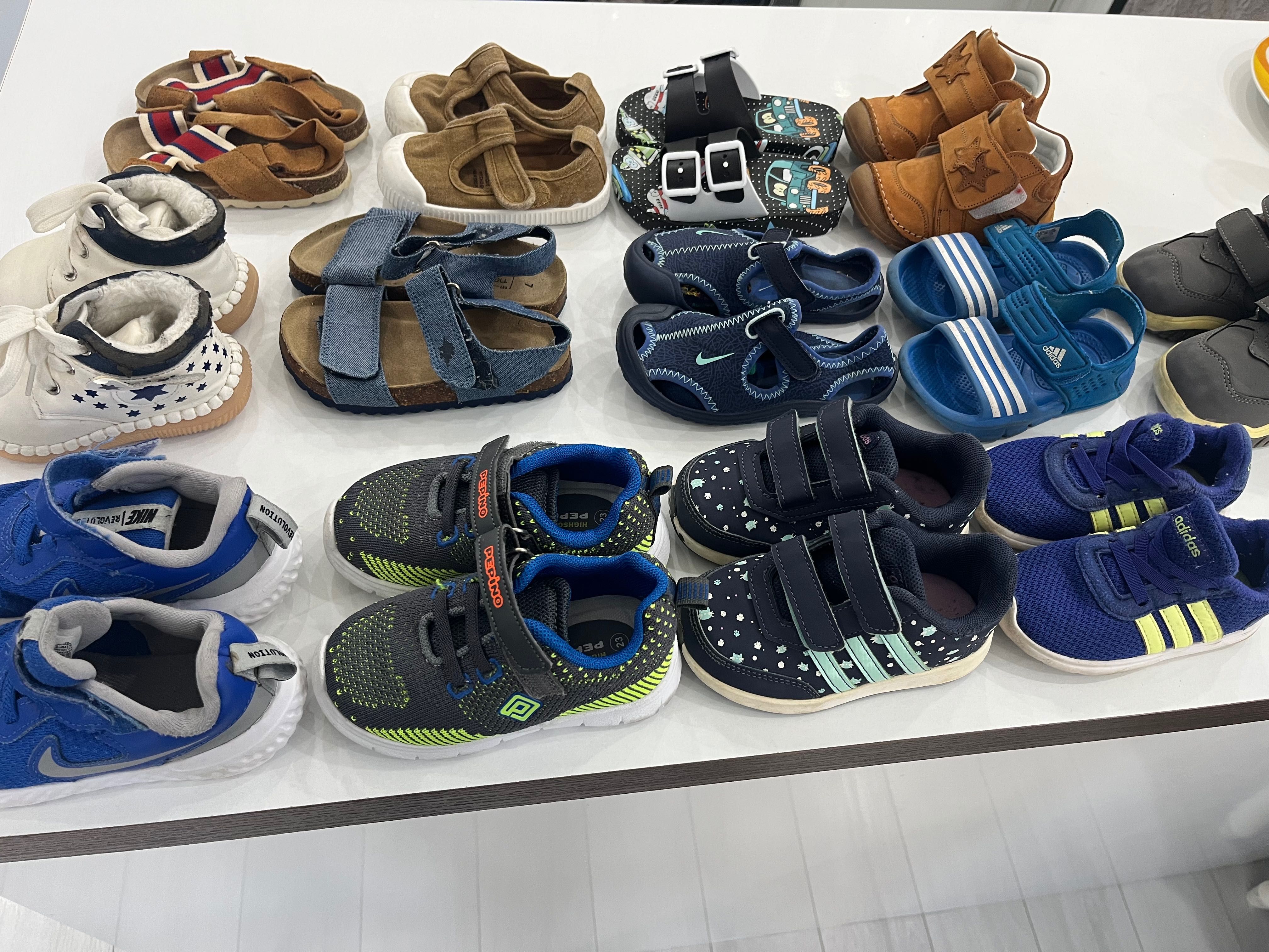 Маратонки Adidas Nike