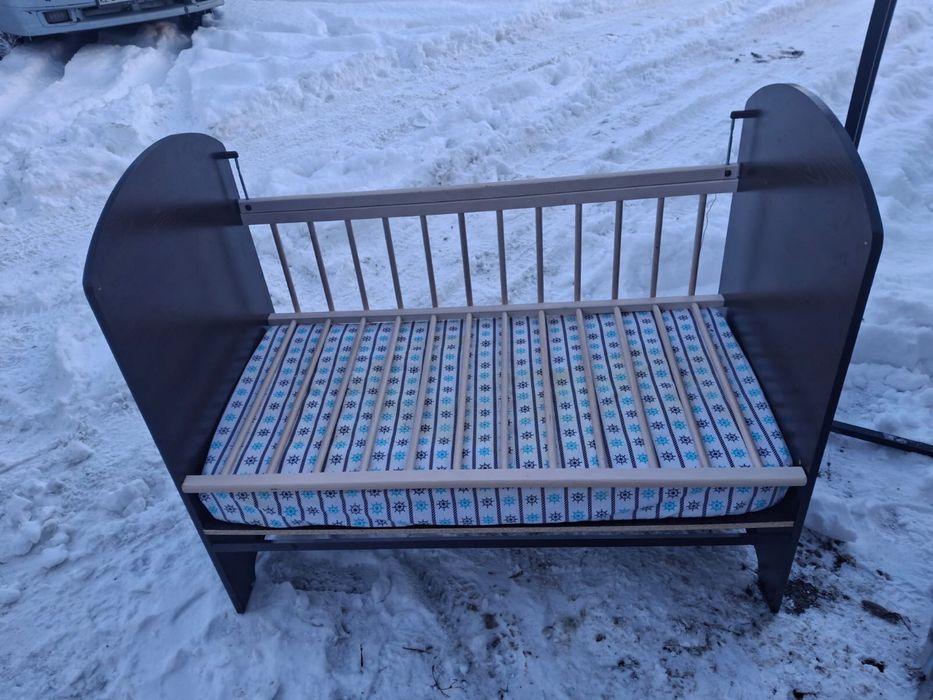 Отдам даром детскую кровать