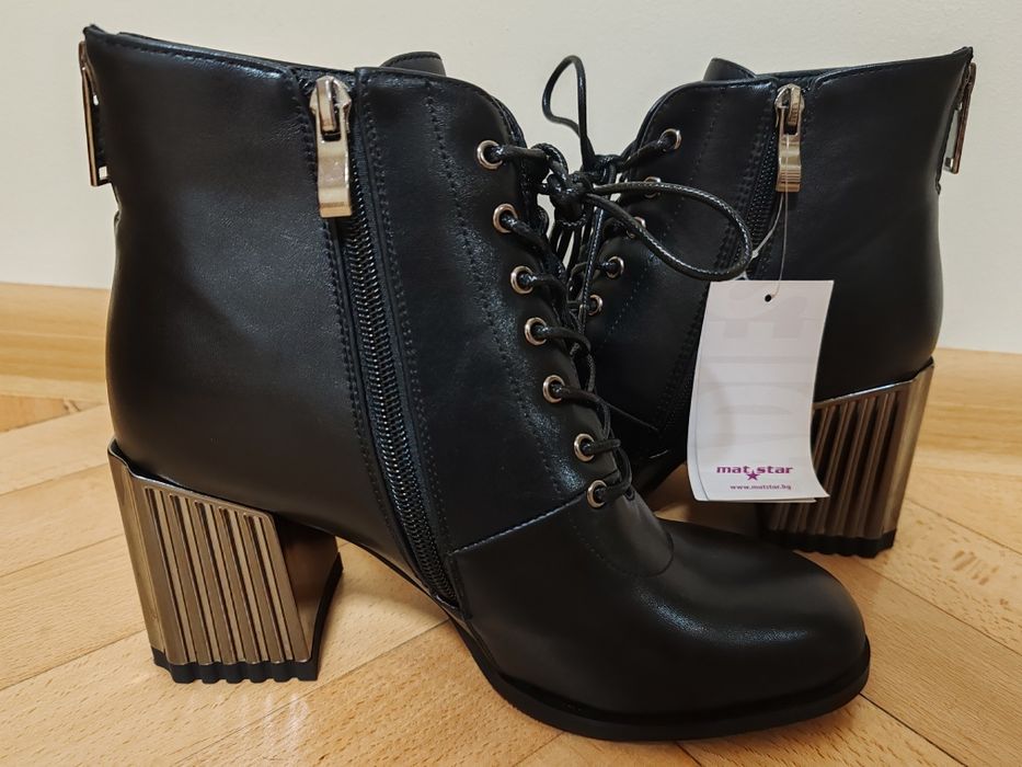 Продавам дамски боти Матстар