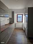 69800euro, Husi, zona centrala, apartament liber 3 camere, renovat