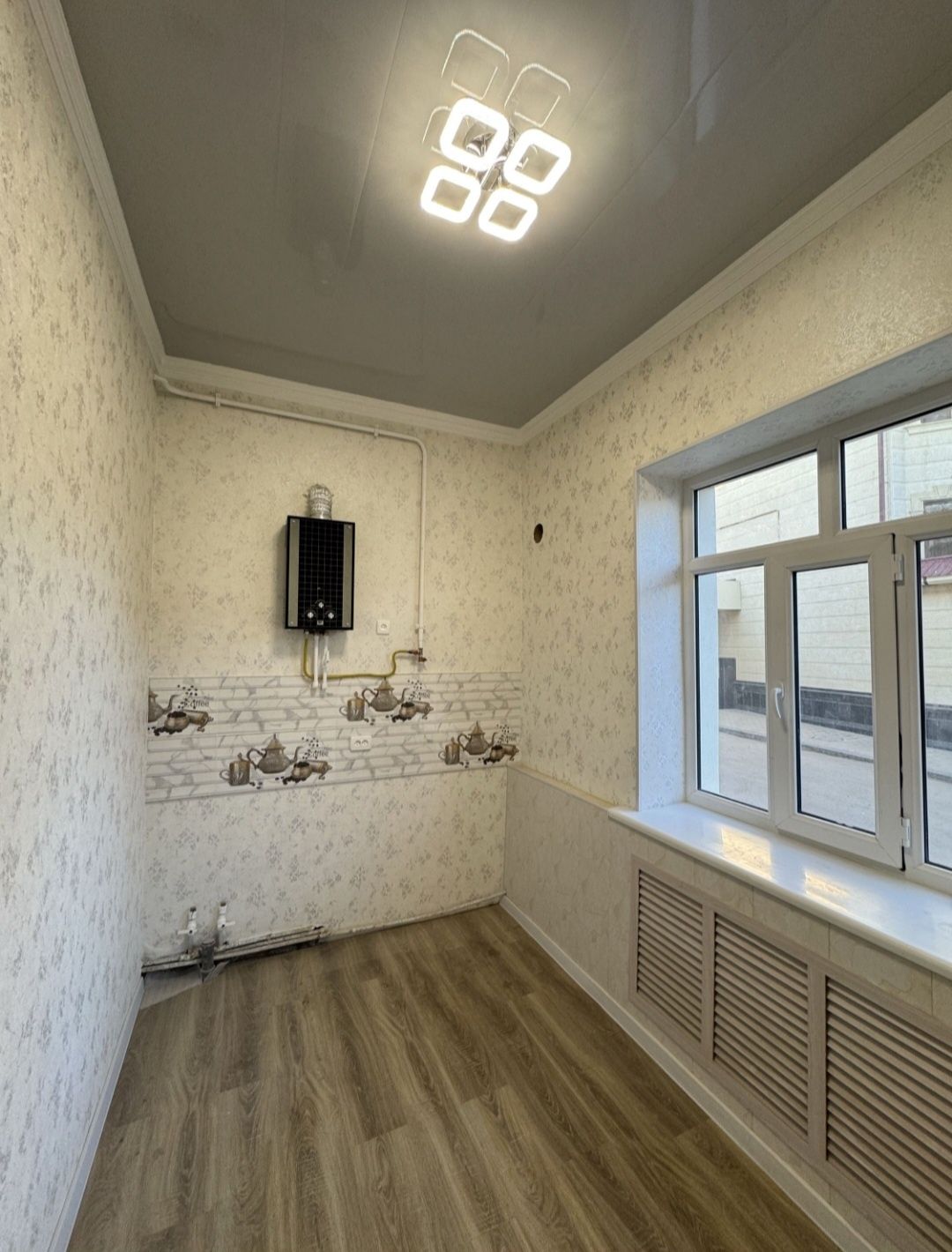 Продам 3 комнатную с новым ремонтом, 83кв.м.