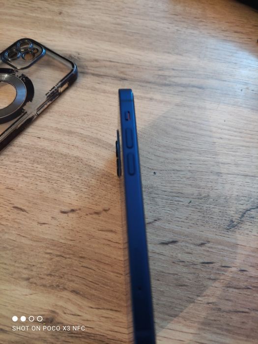 iPhone 12 mini..