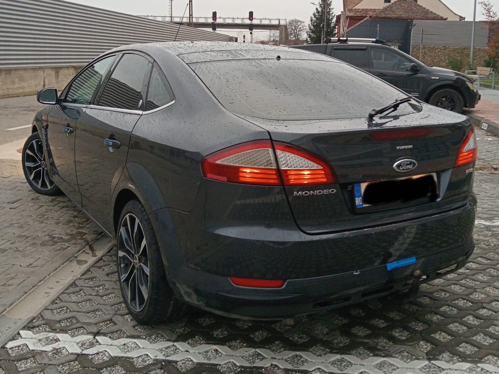 Ford mondeo ghia