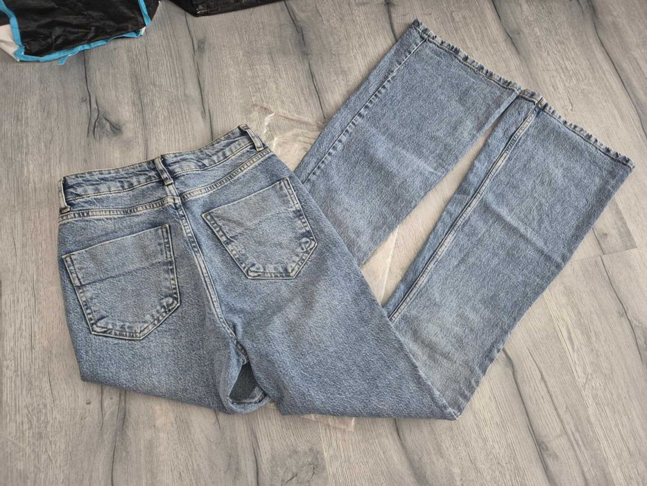 Blugi dama noi evazați xs