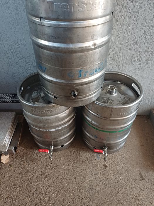 Bazine inox curate cu dop cu filet ce închide perfect