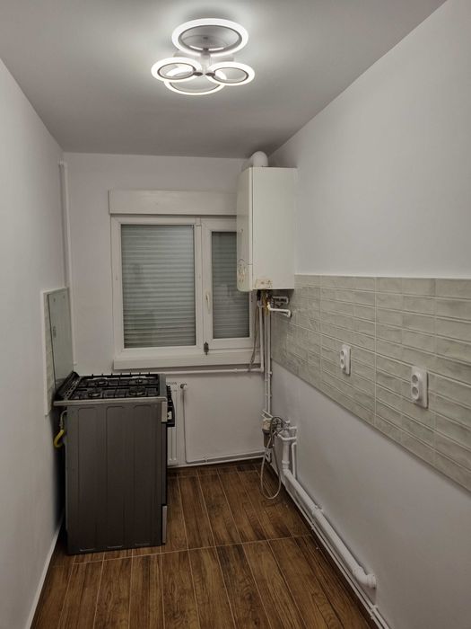 Inchiriez apartament 2 camere