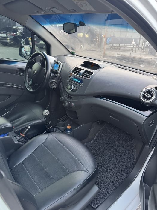 Spark 2 pozitsya sotiladi srochna