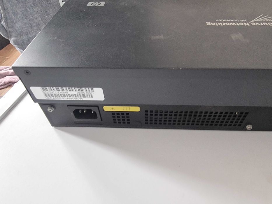 2 switch enterprise hp procurve 1700-14 si hp v1905-24