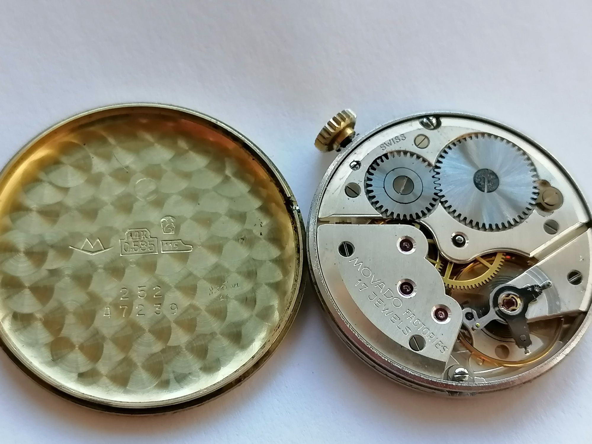 Ceas de Aur 14 K Movado