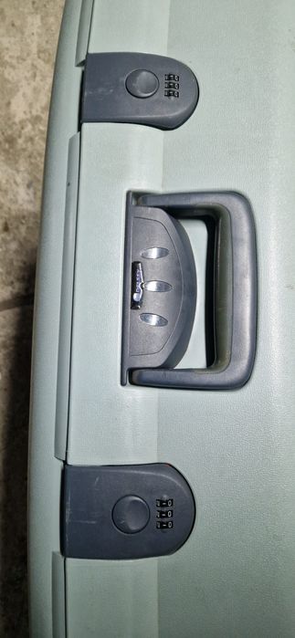 Troler din plastic rezistent FRANȚA