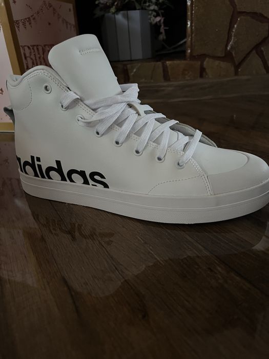 Adidasi barbatesti in stare impecabila,marimile44/44jumatate