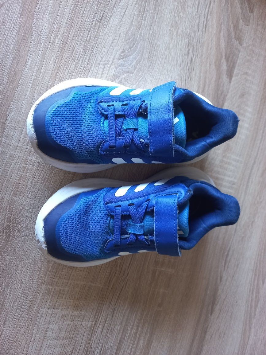 Детски маратонки adidas номер 30