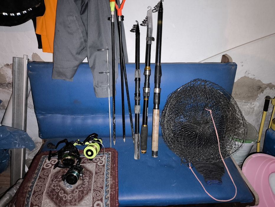 Продам все для Рыбалки удочки катушки вопшем все