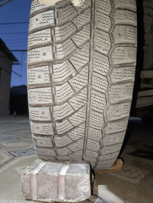 Зимние шины Viatti 205/65/R15