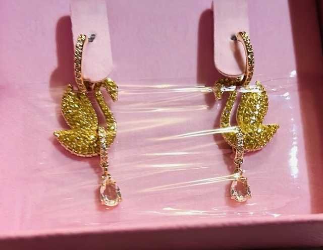 Cercei Swarovski Iconic Swan Drop - noi, în cutie