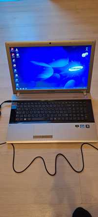 Laptop Samsung rv720 i5