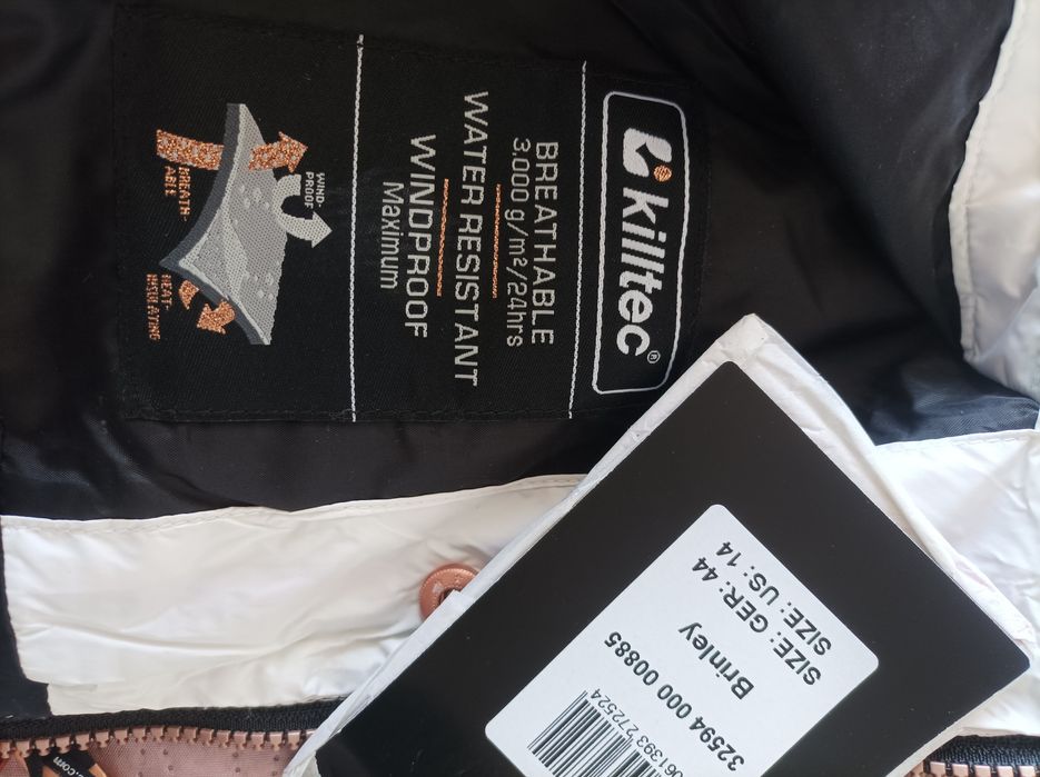 ХЛ/44 каска, яке и панталон за зимни спортове