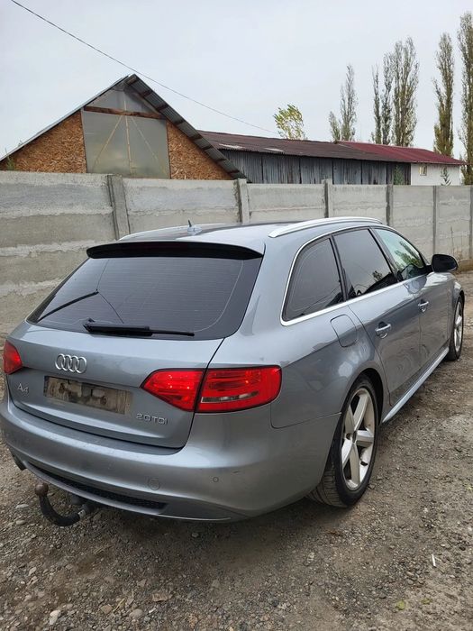 Haion cu luneta/ Bara spate/Armatura Bara spate Audi A4 B8 Break 2008-2013