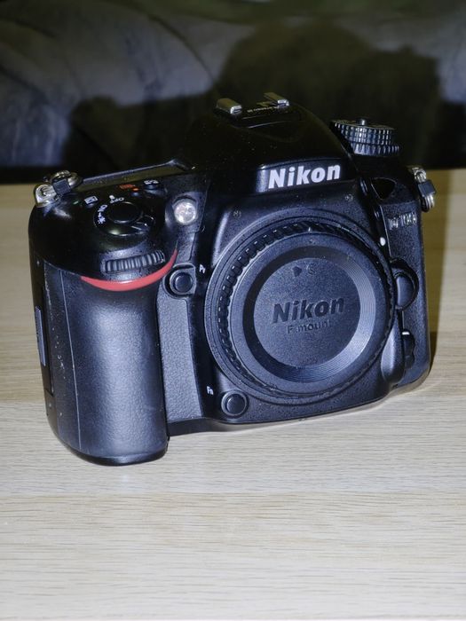 Urgent Nikon d750, d7100, 80-200mm, 18-35mm sigma art,flash, 50mm