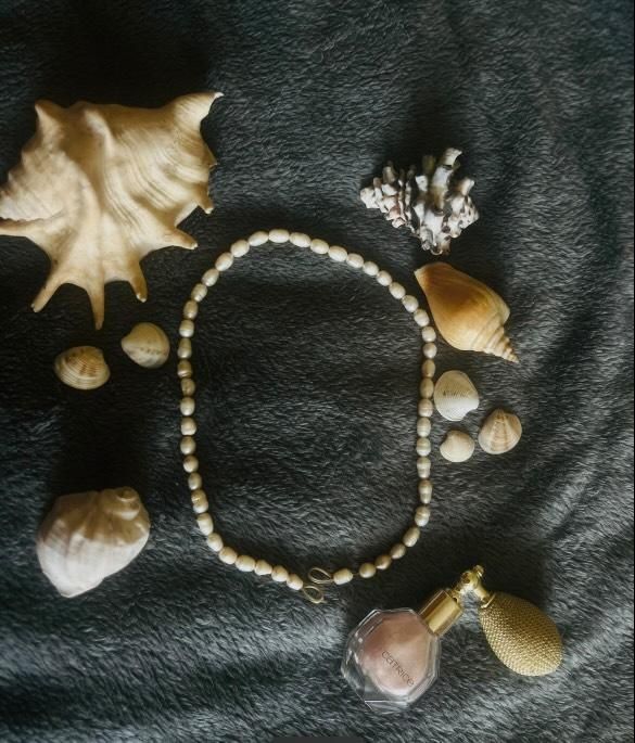 Pearl necklace from natural sea pearls from Italy
