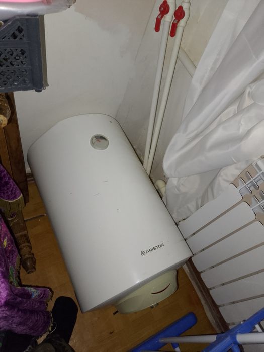 Аристон 80л продаётся