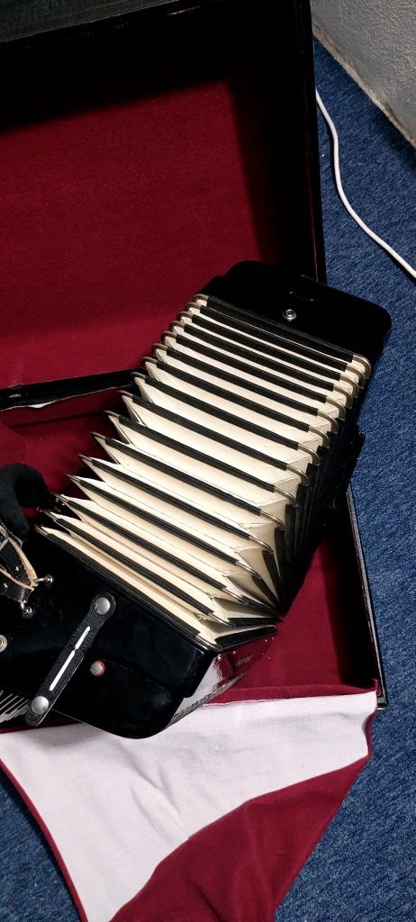 Vand acordeon Weltmeister s4