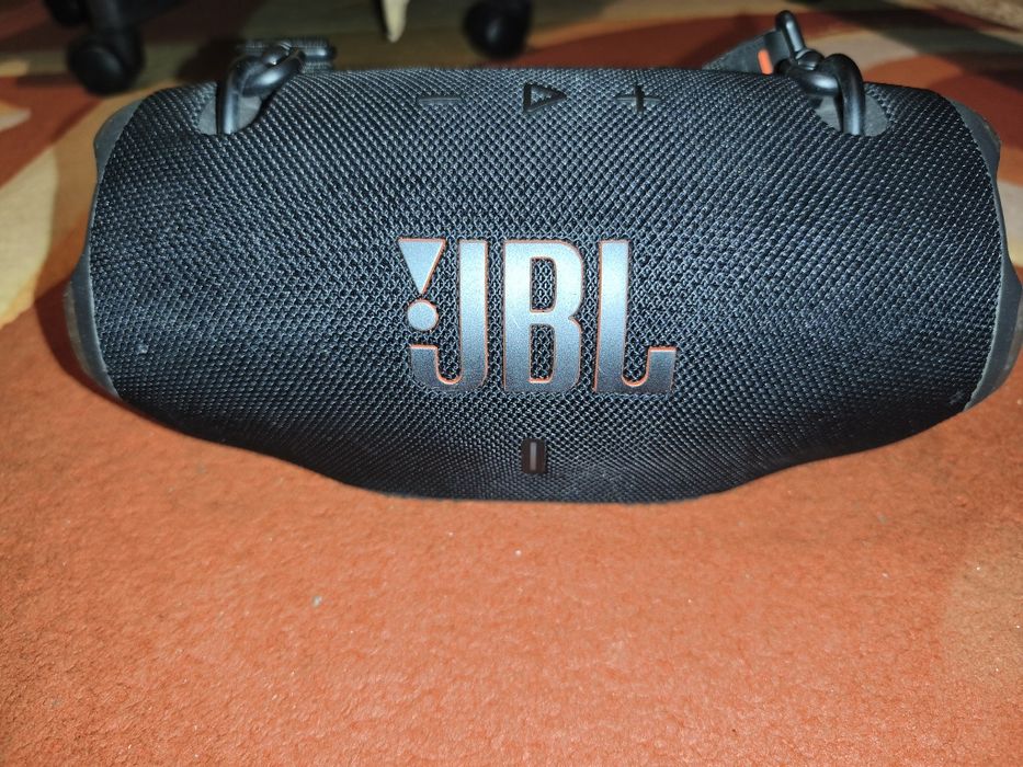 Vând JBL Xtreme 4