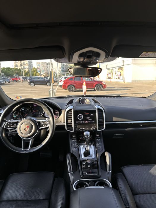 Porsche Cayenne Facelift/Platinum Edition/Distronic/2016/Perne/Matrix