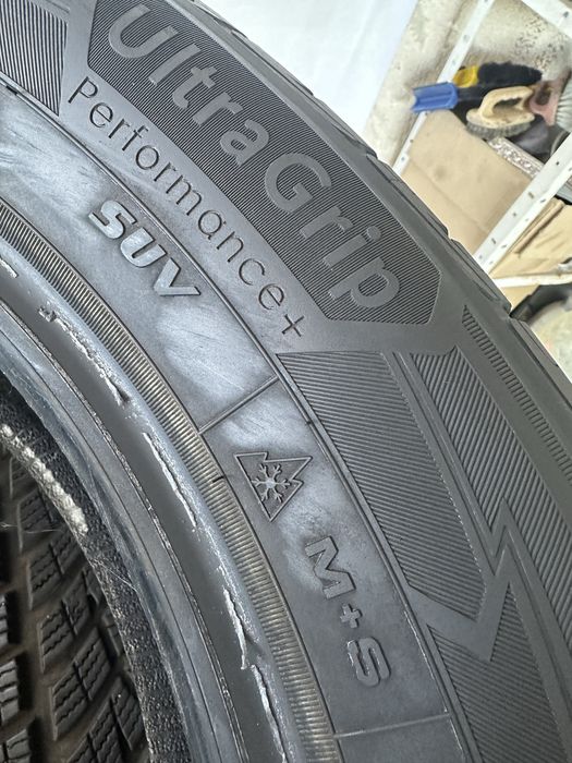 215/60/17 GoodYear 4бр дот22