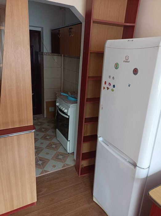 Inchiriez Garsoniera aproape de Mall, Direct proprietar