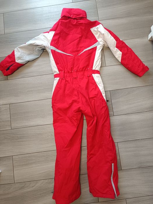 Vând salopeta de iarna mărimea 152 Etirel