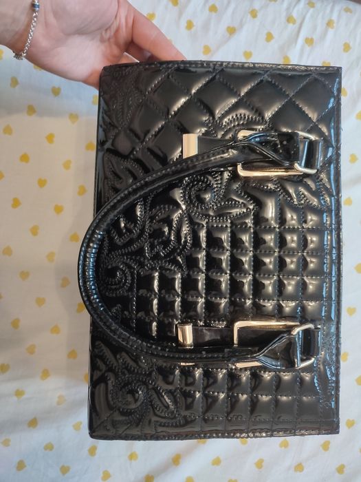 Geanta lăcuită din  material ecologic