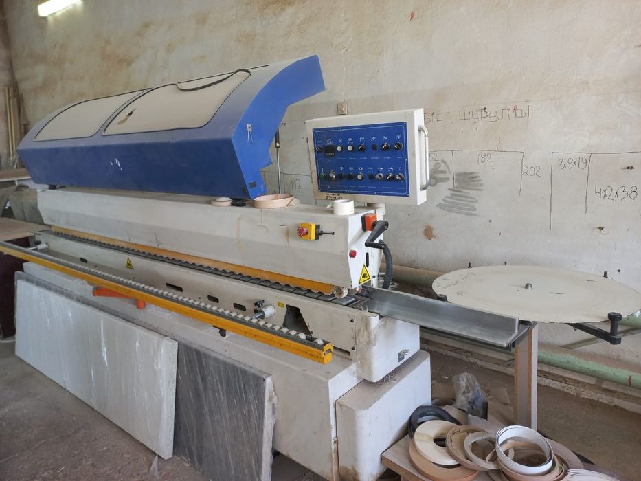 Кромкооблицовочный станок