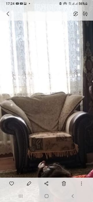 Мягкая мебель для гостиной комнаты