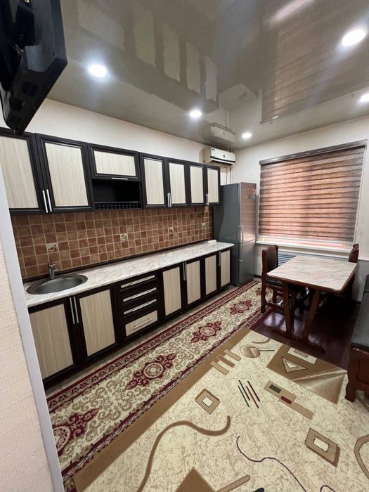 Дружба Қоратошда қизлар учун барча шароити бор люкс квартира