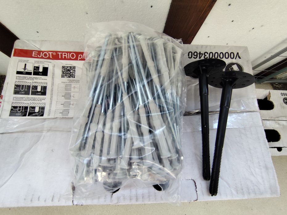 Дюбел пластмасов Ejot за изолация