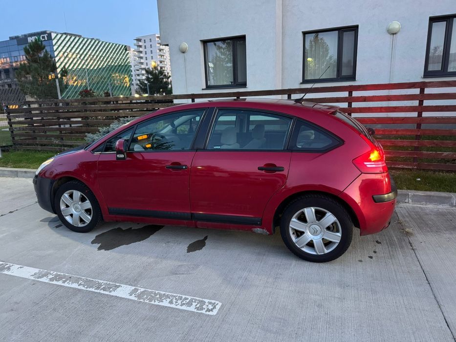 Citroen C4 în stare foarte bună de funcționare