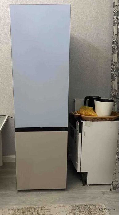 Продам холодильник в идеальном состоянии, покупали за 500000