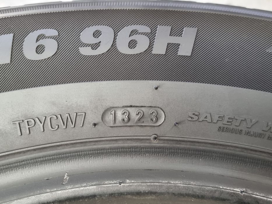 "Dot 22-23" 205/60/16 Kumho 4Броя: 300лв 7мм