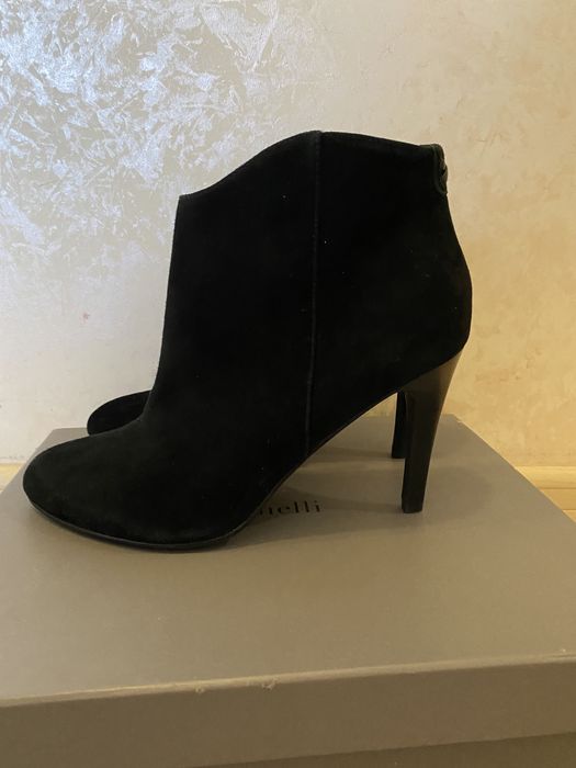 Елегантни боти велур