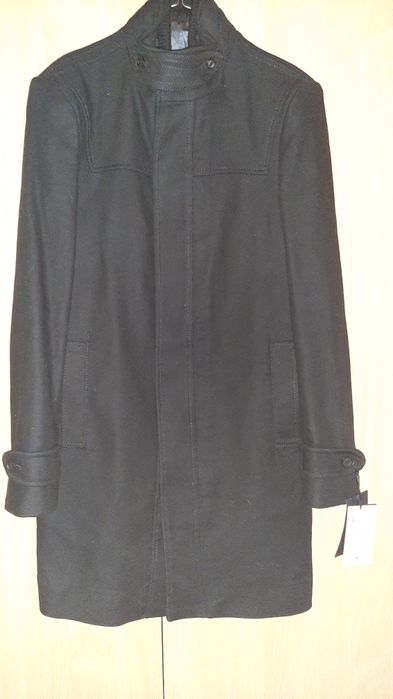 Palton Zara marimea L nou cu eticheta.