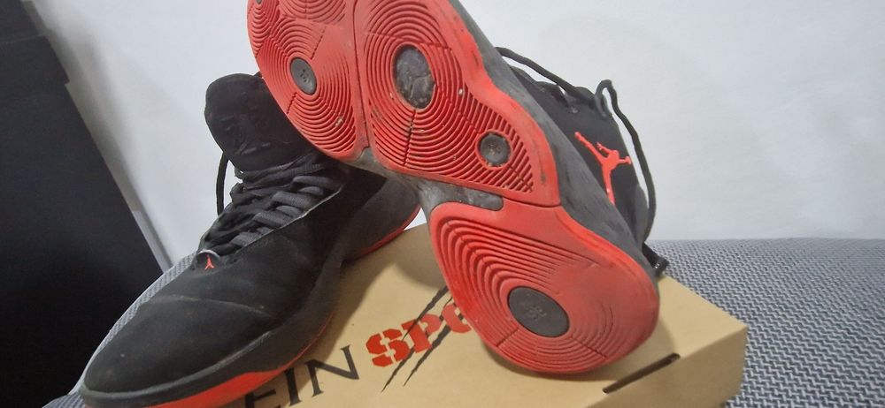 Jordan mărimea 42.5