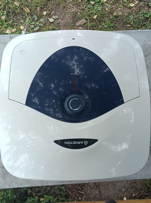 Бойлер Ariston 30 литров