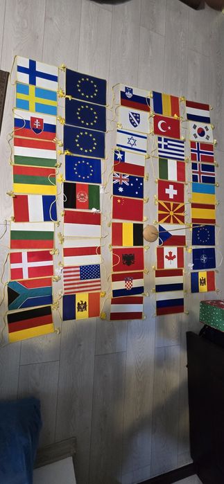 Vânzare fanioane și suport