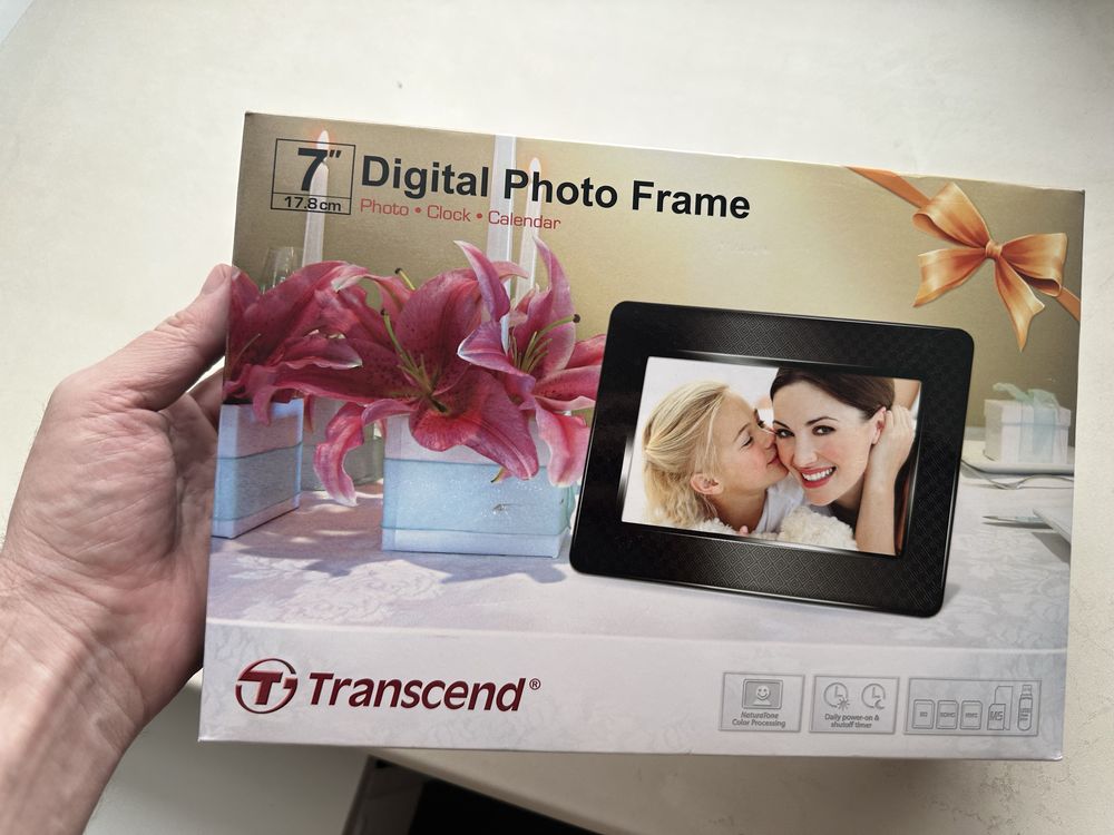 Продаю Цифровую фоторамку Transend