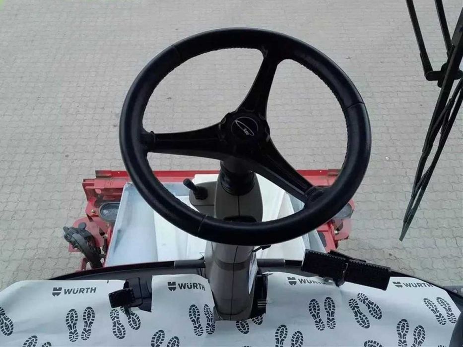 Зерноуборочный комбайн Case-IH axial flow 8240 (30-футовой жаткой)