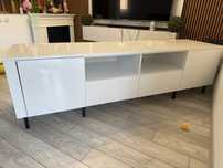 Comoda tv de vanzare