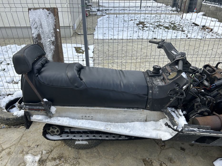 Vand snowmobil arctic cat 440