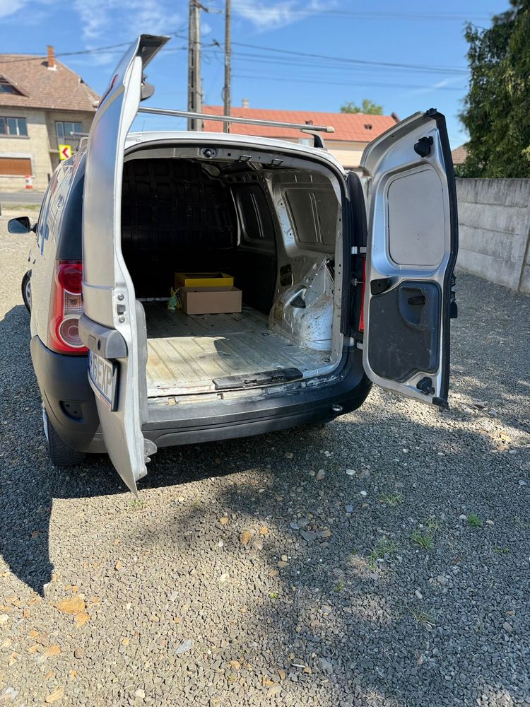 Dacia Logan Van 2011